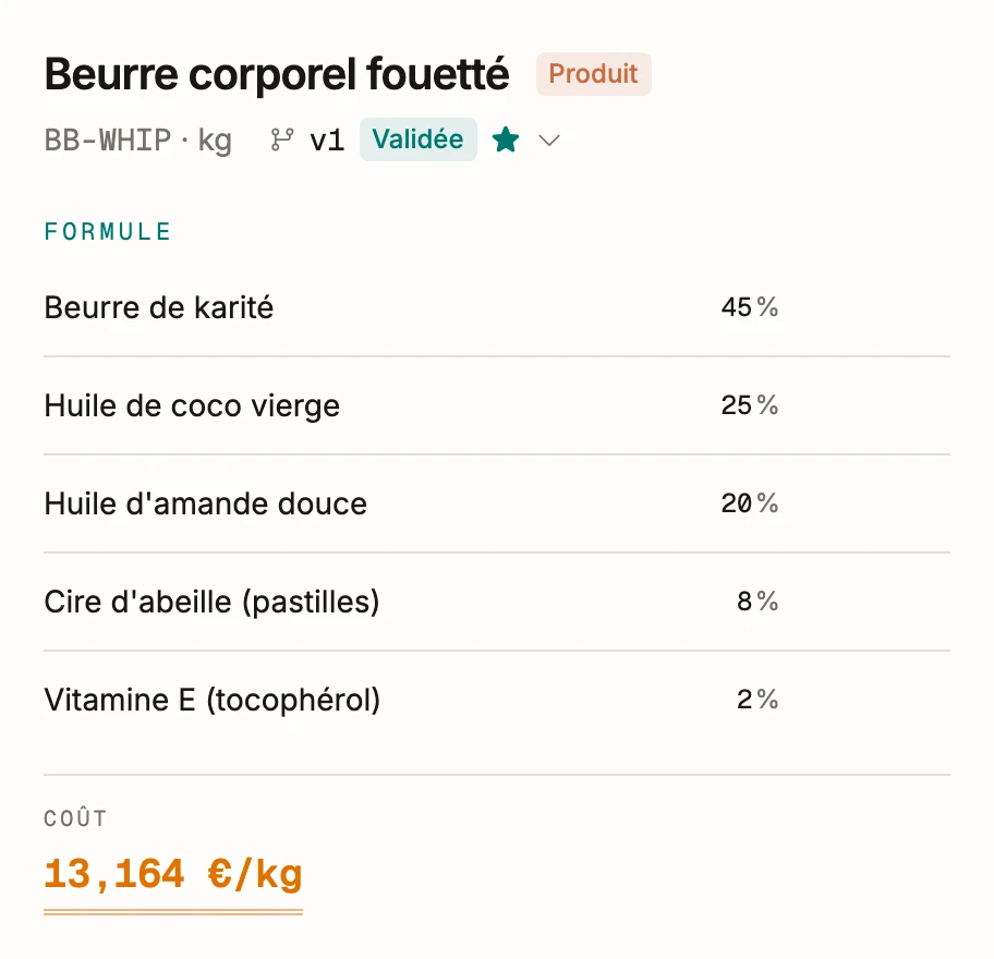 Une formule cosmétique dans BatchDash: le beurre corporel fouetté, de 45 % de karité à 2 % de tocophérol, avec son coût au kilo en dessous.