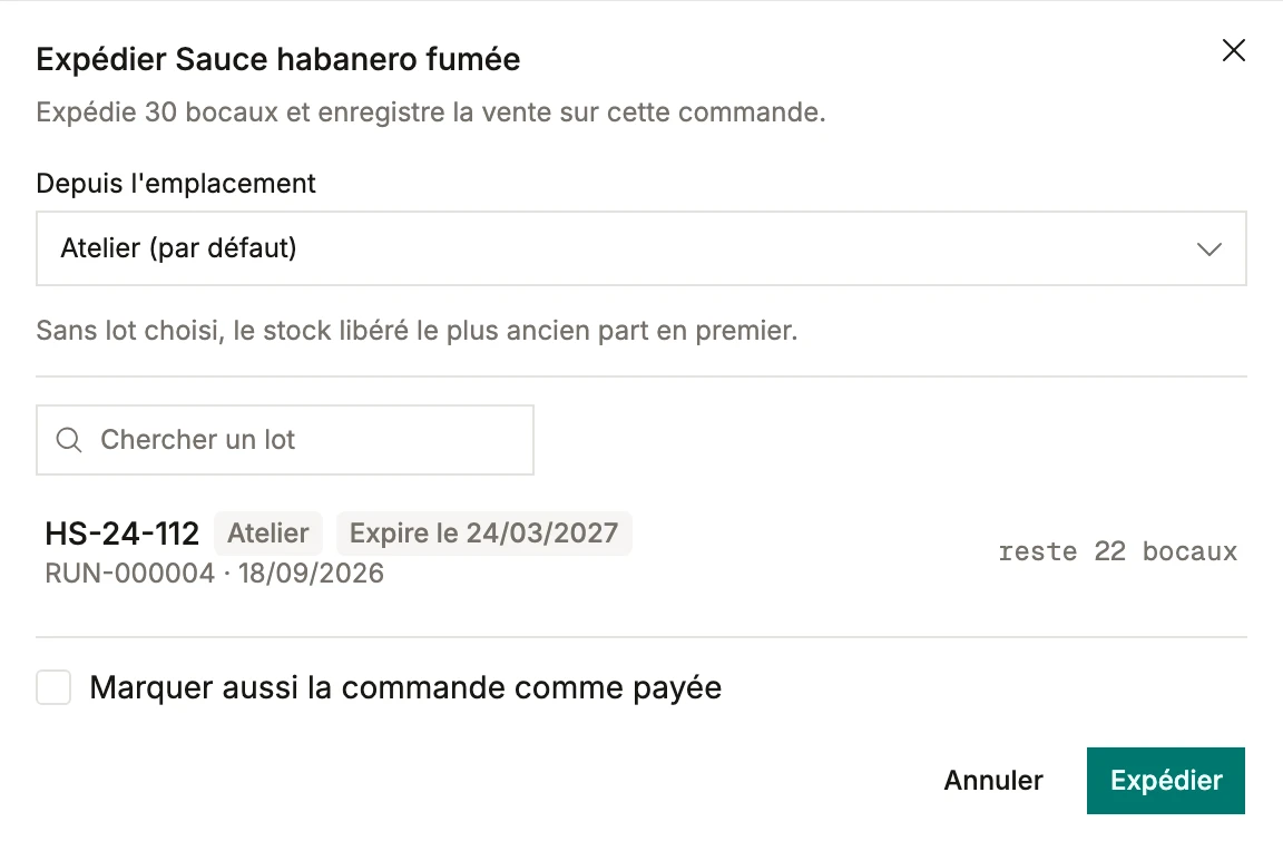 La fenêtre d'expédition dans BatchDash: l'étagère de départ, les lots libérés avec leur péremption et leur solde, et la case pour marquer la commande payée au même moment.