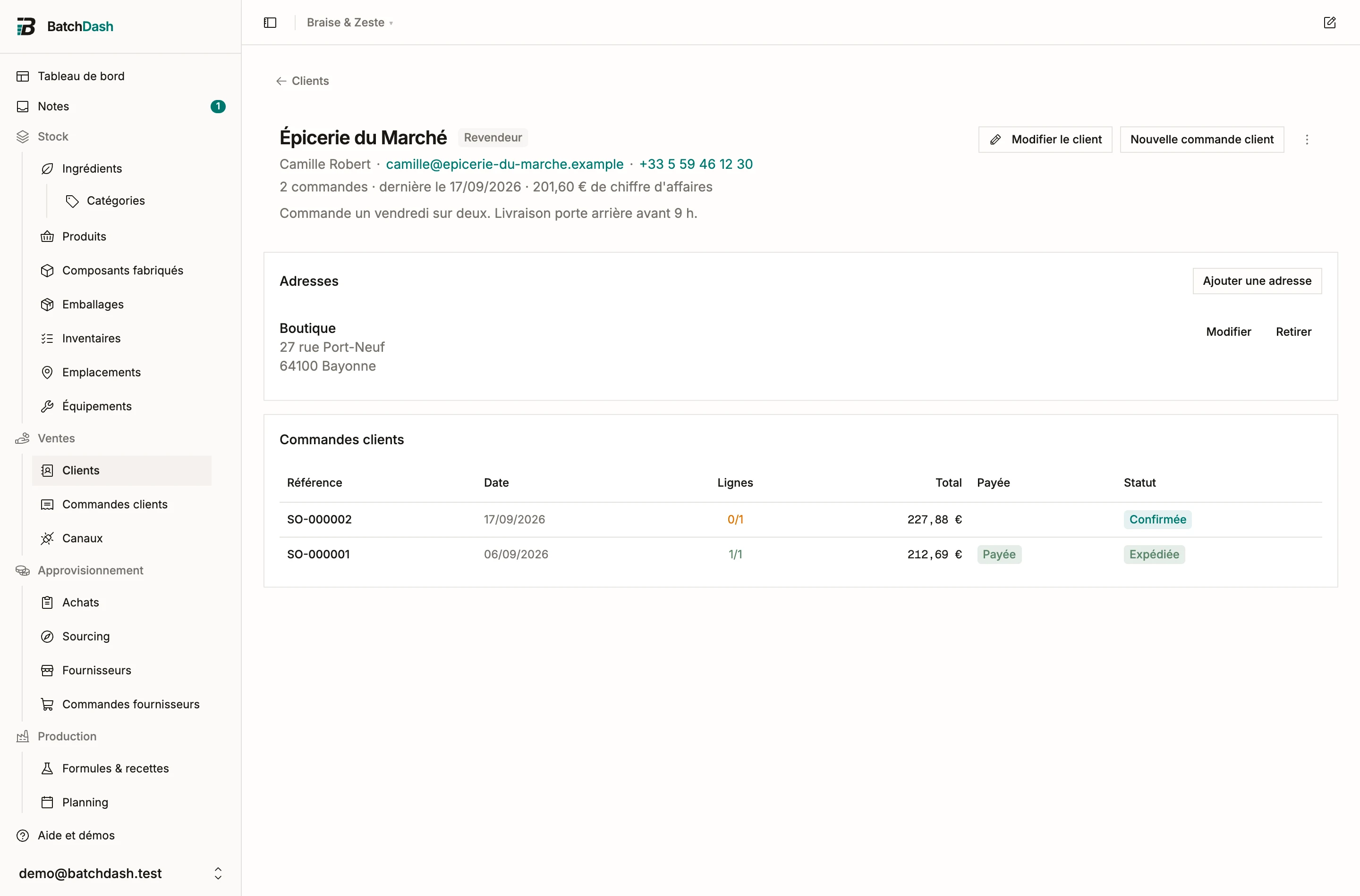 Une page client avec adresses et historique