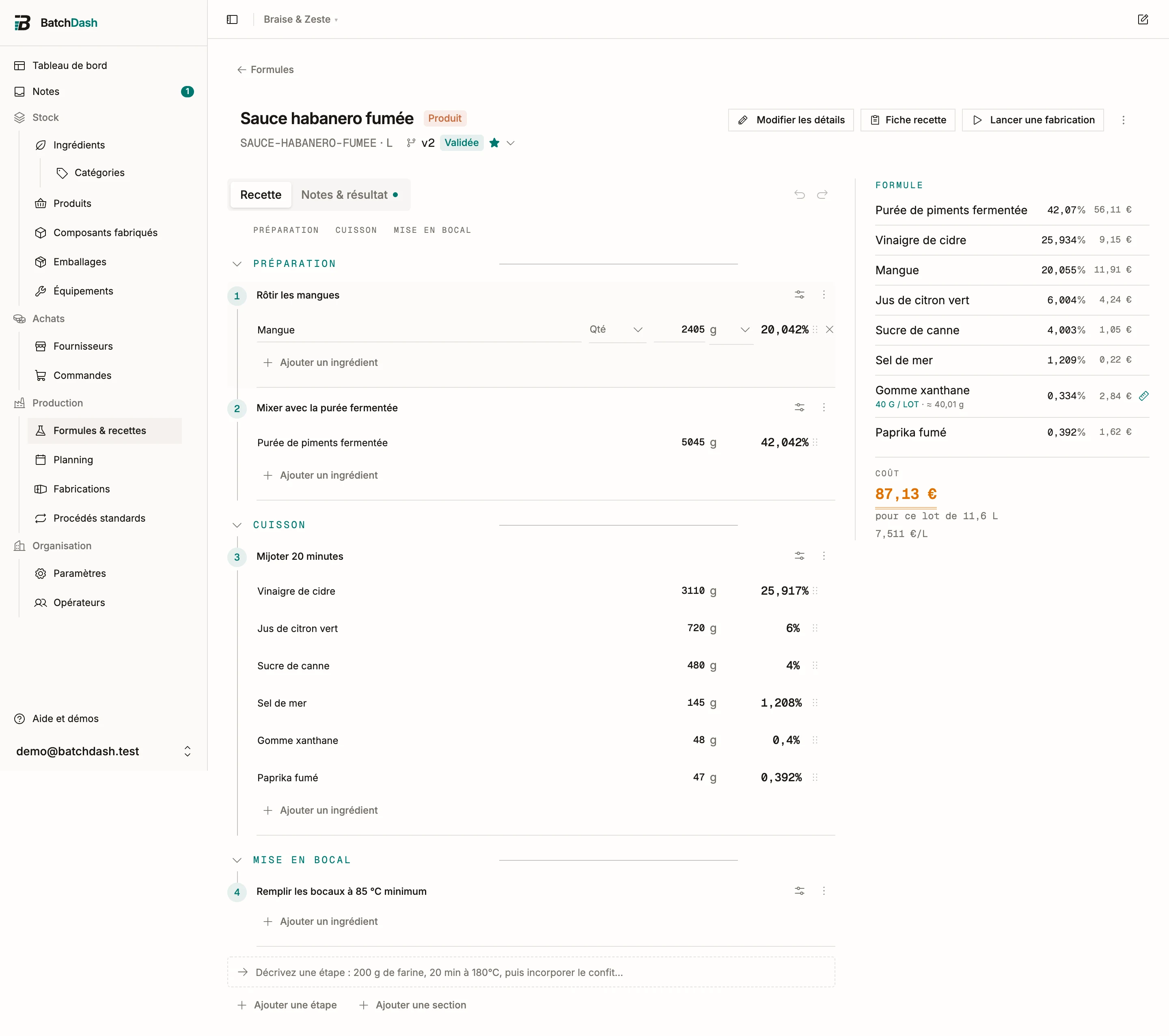 Le sélecteur de versions et les statuts sur la page formule